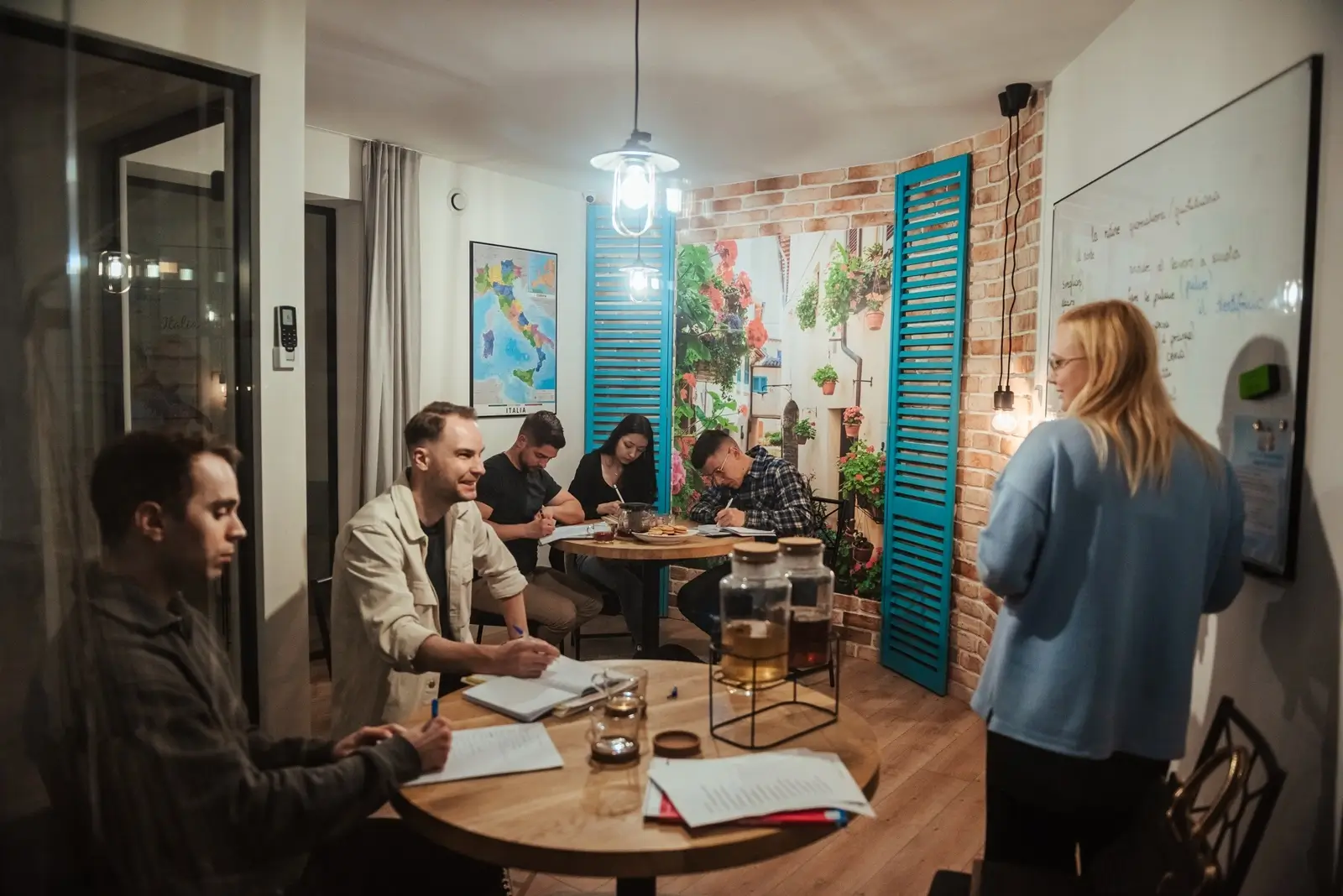 szkola-jezyka-wloskiego-krakow-sala-z-lezakami